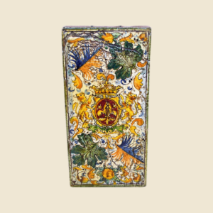 Rectangular tile cm  30 x 15 Lions with fleur de lys cote of arms and Cafaggiolo colourful leaves