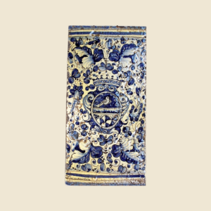 Rectangular tile cm  30 x 15 Bird cote of arms asnd blue leaves