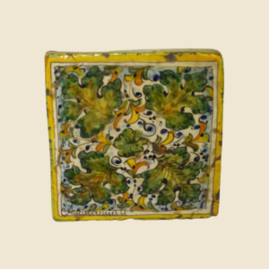 Square tile cm 15 x 15  folk motifs