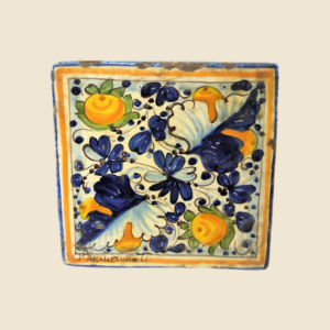 Square tile cm 15 x 15  folk motifs